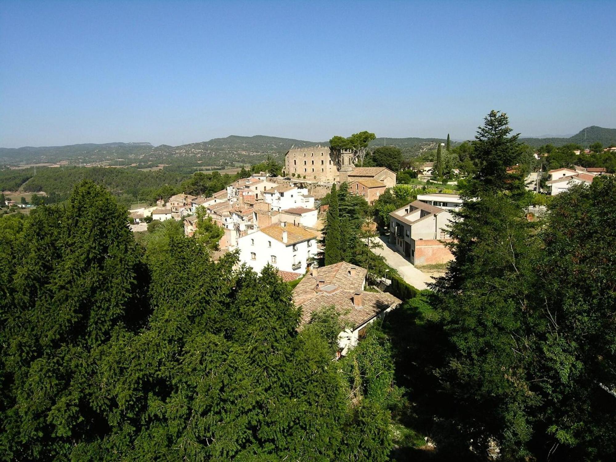 Montserrat Apartment With Terrace And Pool La Torre de Claramunt Екстер'єр фото